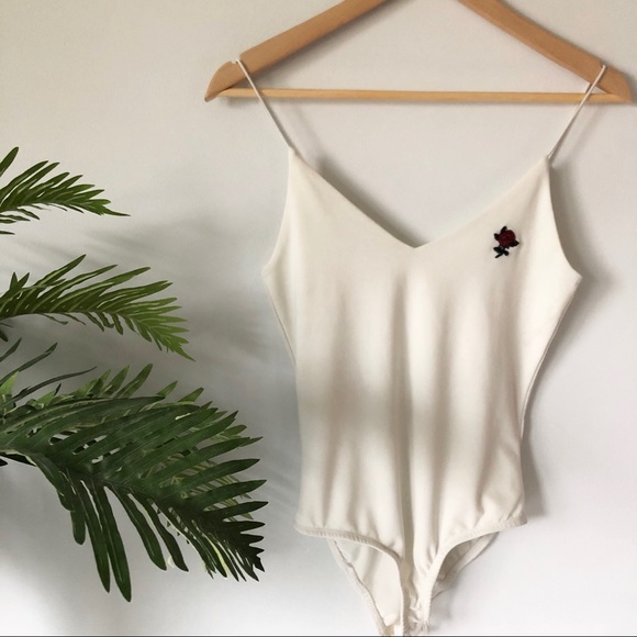 Rose bud body suit 🌹